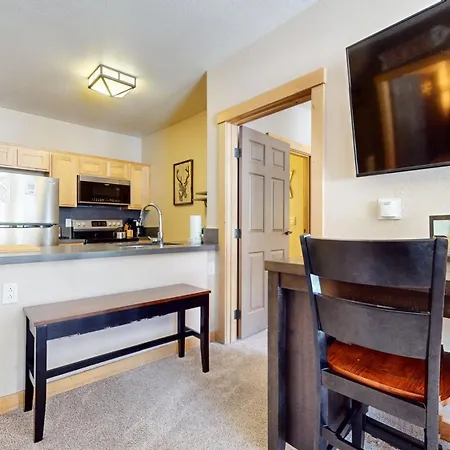 Sunstone #206 Condo